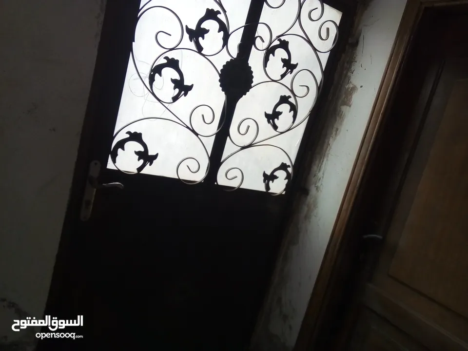 سطح  طابق ثالث للبيع شارع الهاشمي خلف سيتي هوم خلف سوبر ماركت النورس خلف عمارة ابوعوض