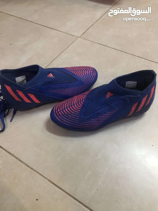 Adidas predator 15 dinar BD ‏ ‏قابل للمفاوضة  negotiable price