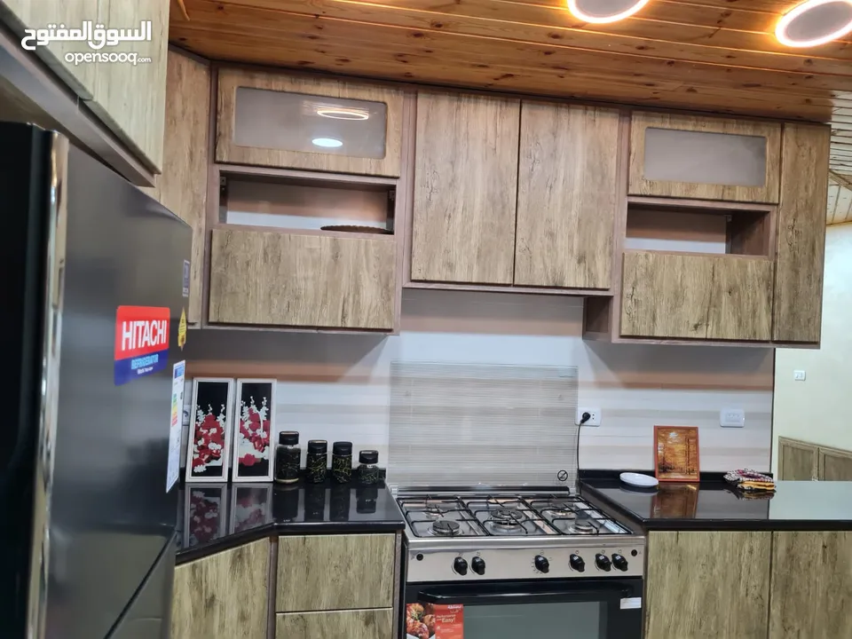 روف مفروش تشطيب سوبر ديلوكس للإيجار