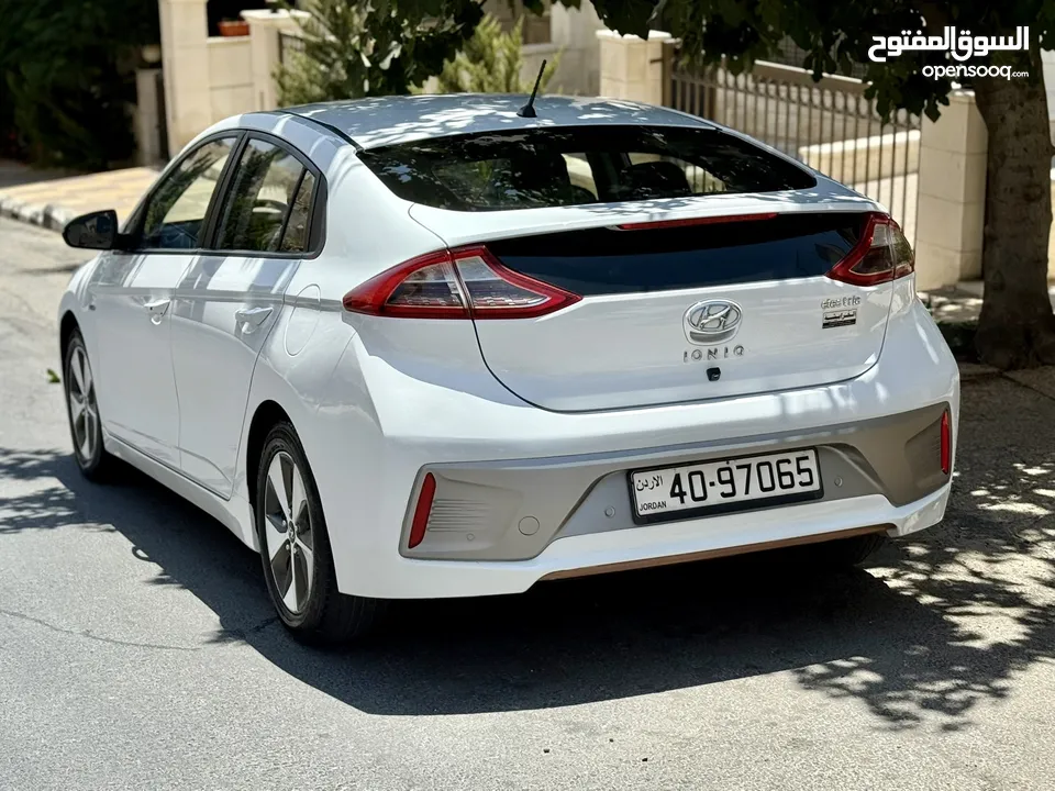 هيونداي ايونيك 2018 فل وفحص ماشيه 90 الف كاش واقساط بدفعه 2000 دينار