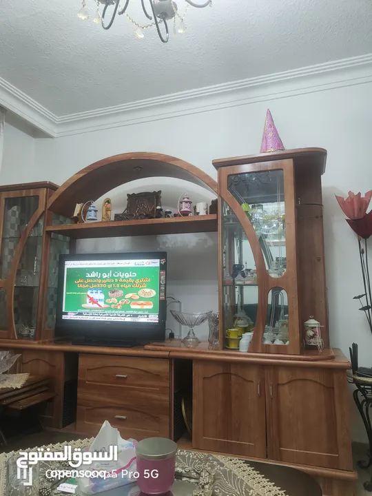 بوفية اندونيسي خشب ثقيل للبيع بسعر مغري