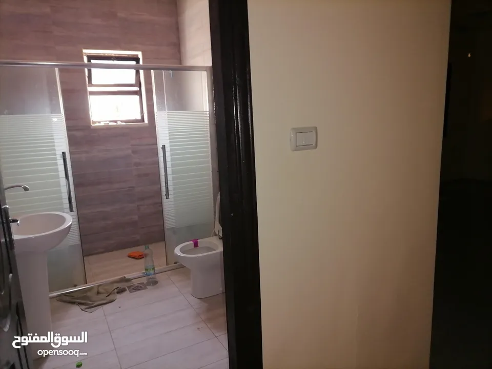 قطعة ارض مقام عليها بناء مميز -للبيع -بدران