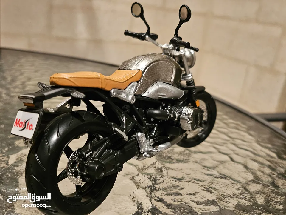 للبيع مجسم دراجة نارية BMW