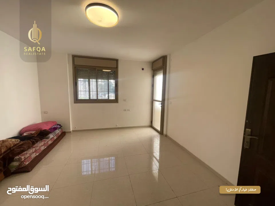 شقة بمساحة واسعة للبيع في الطيرة  ,,,  مع امكانية التأجير