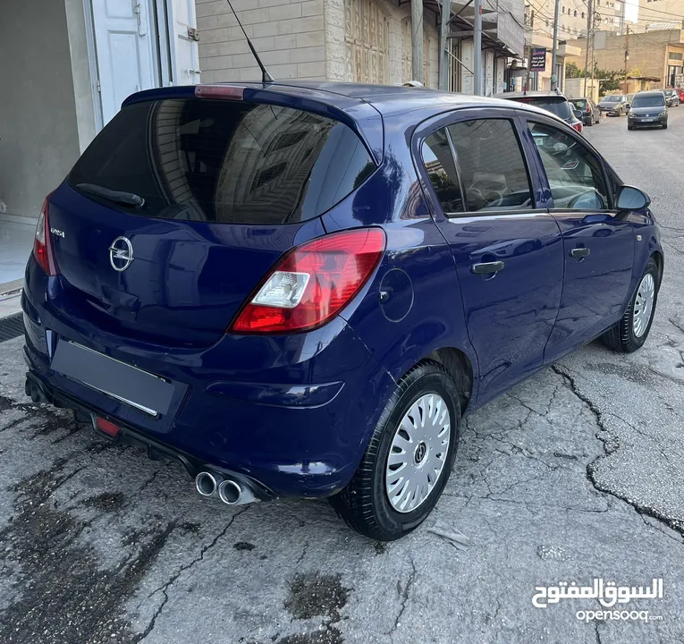 Opel corsa  2012 ترخيص وتامين لآخر العام فحص نخب سعر حرررق