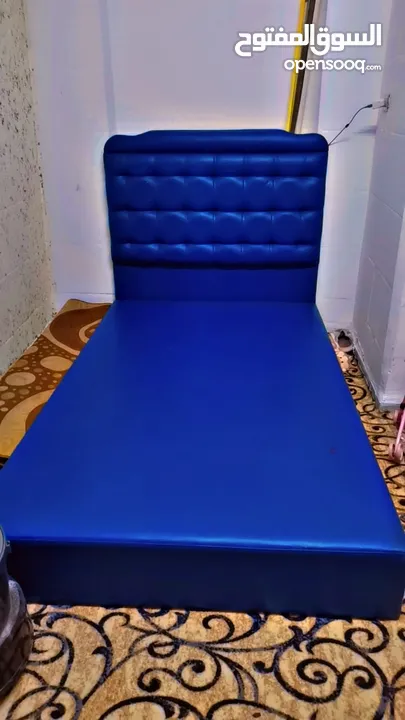 للبيع تخت مفرد ونص بحالة الجديد