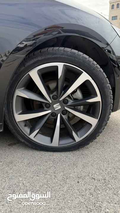 سيات ليون ترخيص 2022 محرك 1500 بنزين جير أوتوماتيك 150 حصان