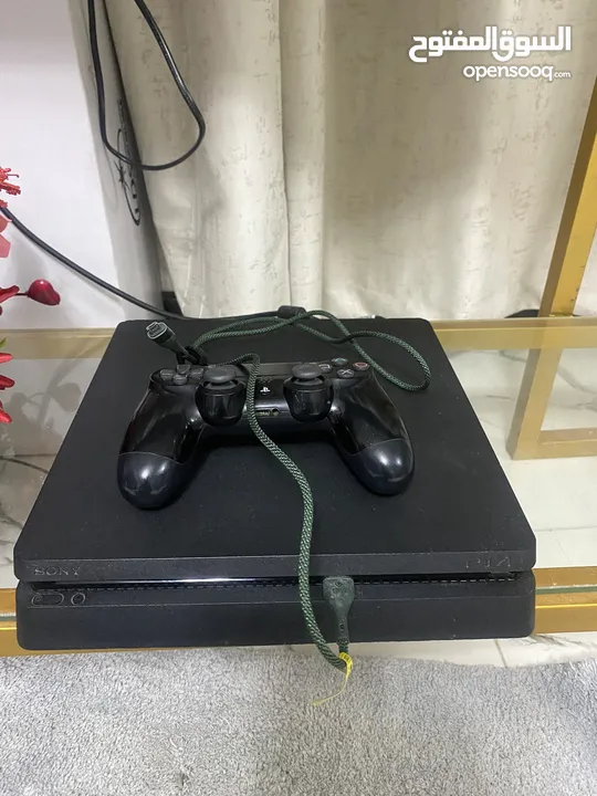 بلستيشن 4 ps4 نظيفه جداا