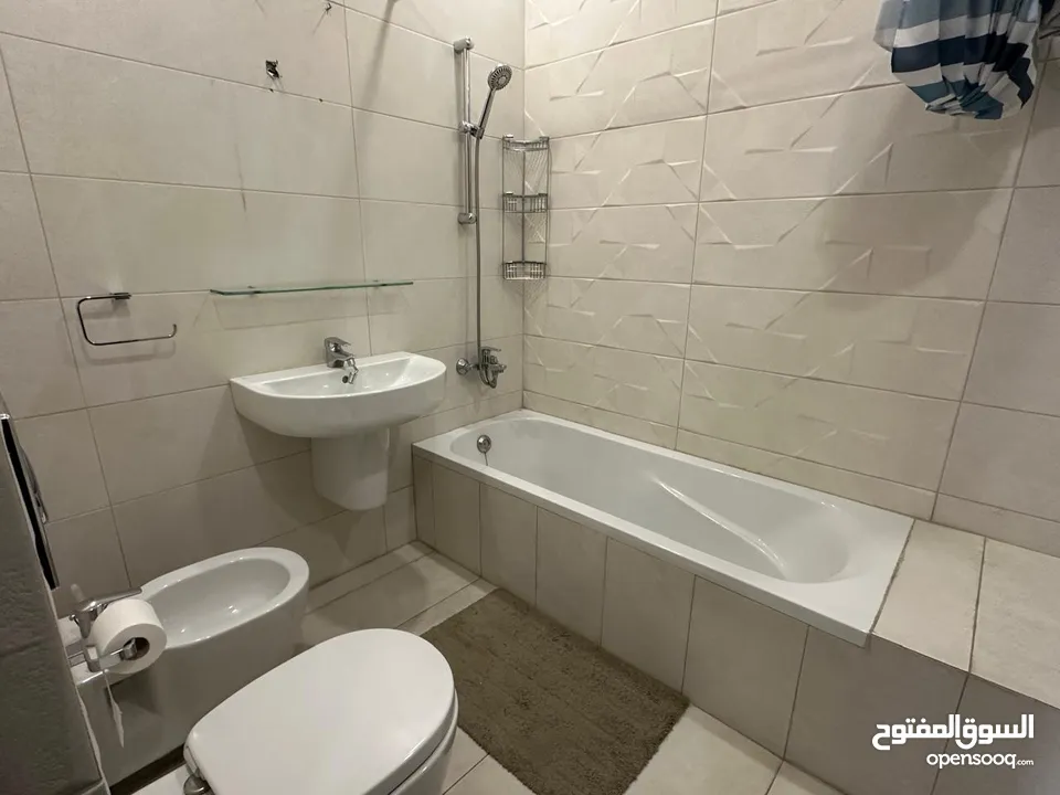 Unfurnished apartment for Sale in Abdoun ( Property 41740 )-174701077