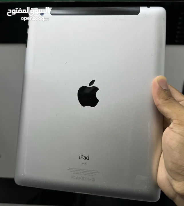 IPAD 3 64GB SIM WITH GAMES INSTALLED