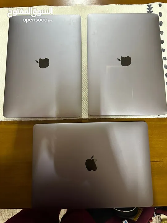 ماك بوك مستعمل استعمال بسيط بطاريه 100٪؜ امريكي  MacBook Pro 2020 SSD: 512GB RAM: 16GB