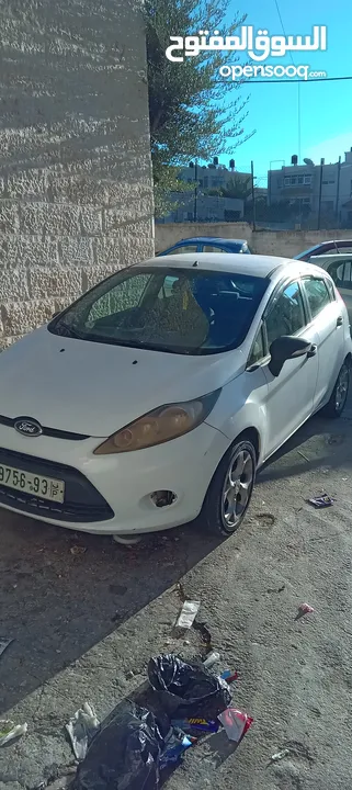 فورد فيستا جير عادي