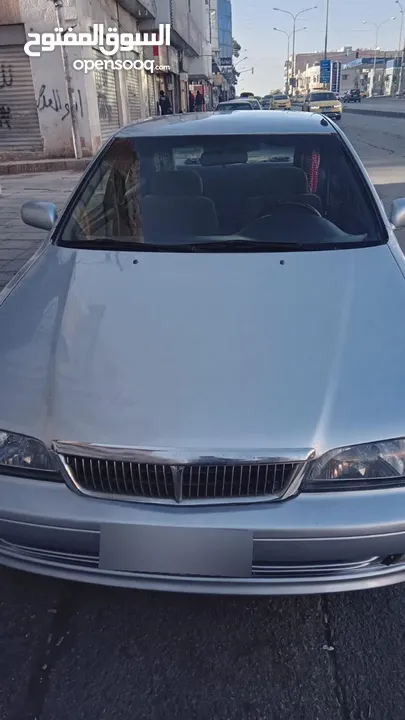 نيسان صني نظيفه للبيع موديل 2000