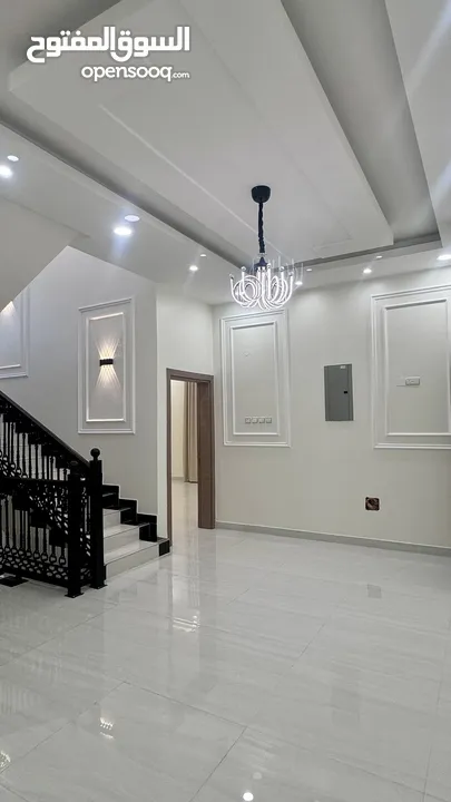 فيلا فاخرة للإيجار بالقرب من ميناء صحارLuxury villa for rent near Sohar Port in prime location