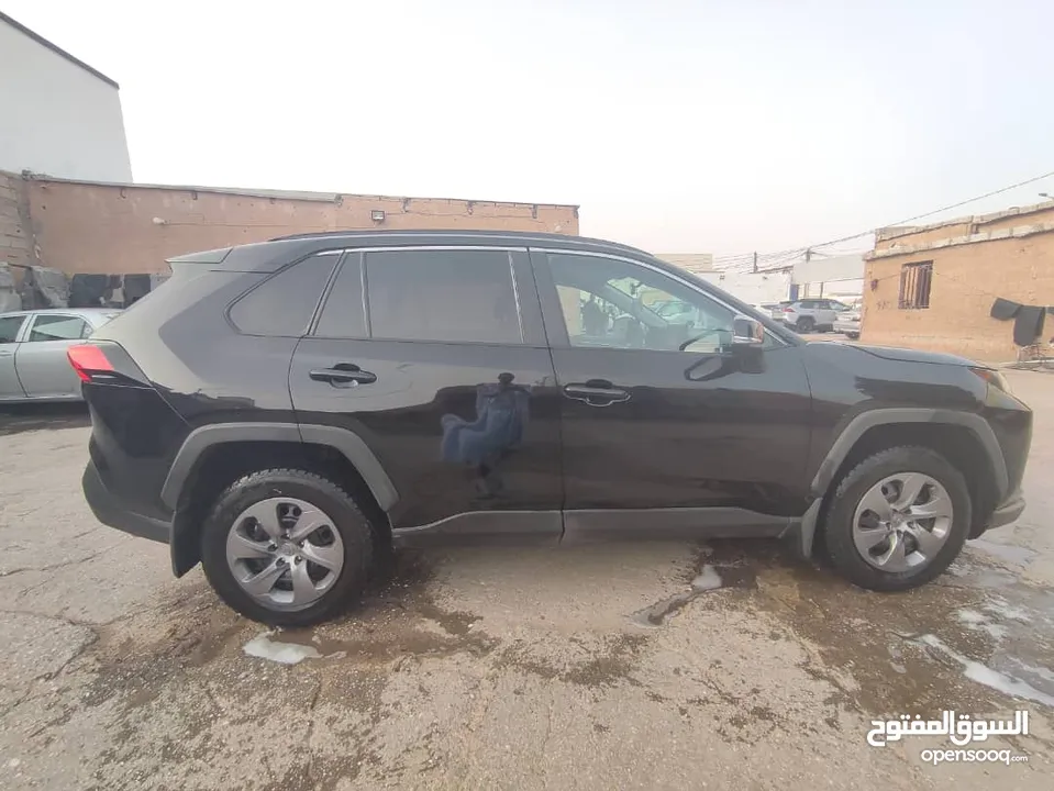 راف 4 2021 LE 4wd جات ذه اسبوع اتوماتيك ايصانص مافات ارقمت كاطعة 22000 الف كلم ا