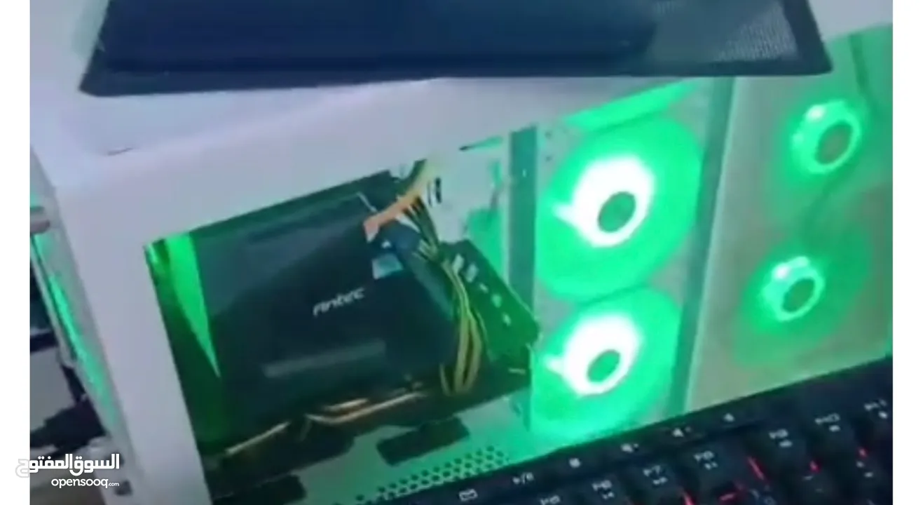 جهاز كمبيوتر جيمنج للبيع