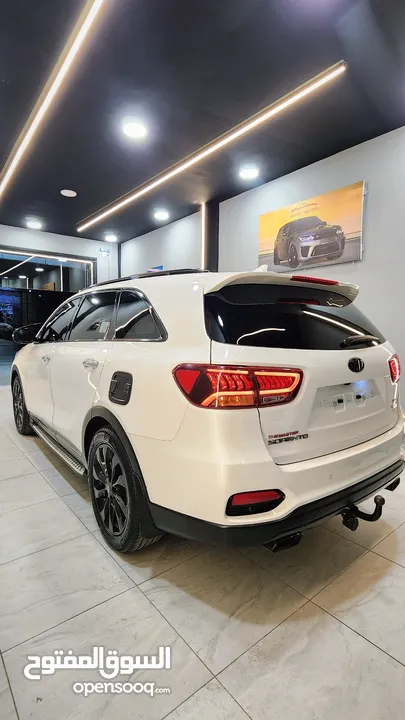 الحبه الوحيده بالبلاد سورينتو فل بانوراما 4x4بلاك اديشين2020