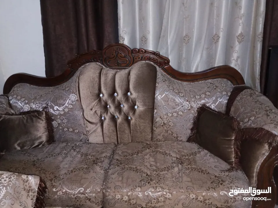 طقم كنب للبيع