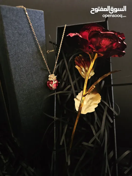 Eternal rose and neckless