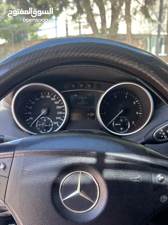 للبيع جب مرسيدس GL550 موديل 2009 سبع ركاب