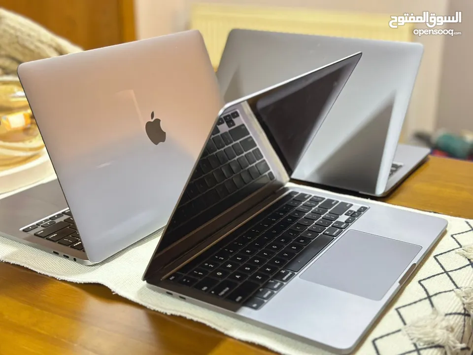 ماك بوك مستعمل استعمال بسيط بطاريه 100٪؜ امريكي  MacBook Pro 2020 SSD: 512GB RAM: 16GB