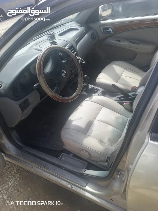 نيسان 2001 للبيع