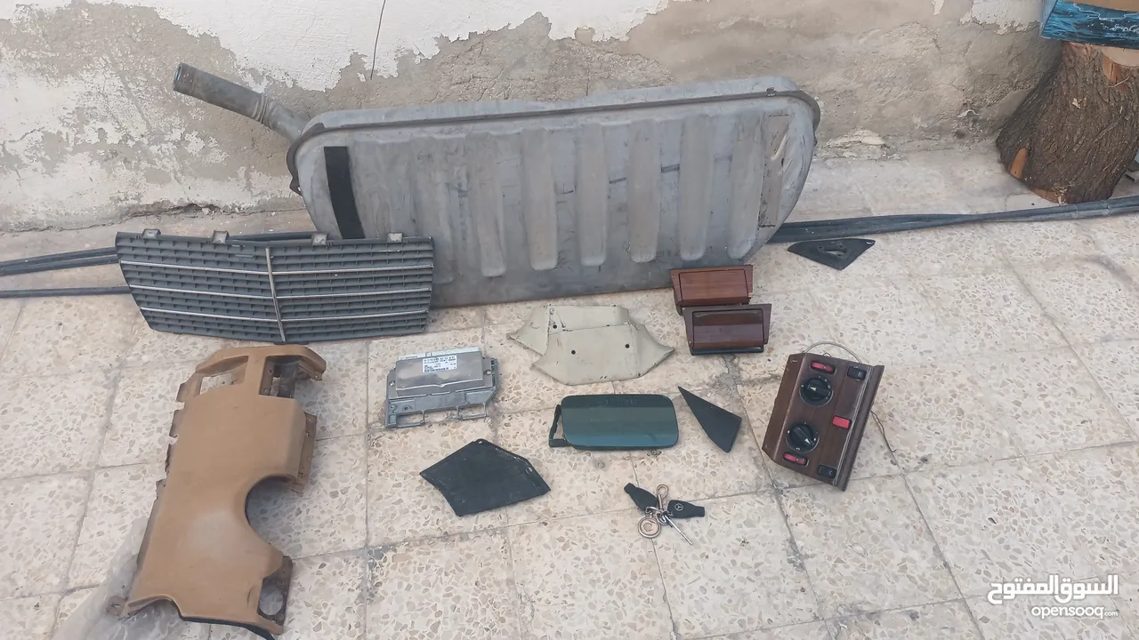 موجودقطع مرسيدس بطه وقرش ونص مفتاح شفط قرش ونص عدد2ومرشات سفليه وعظمات  وشل وتنك ومكتات وغطا ومرشات