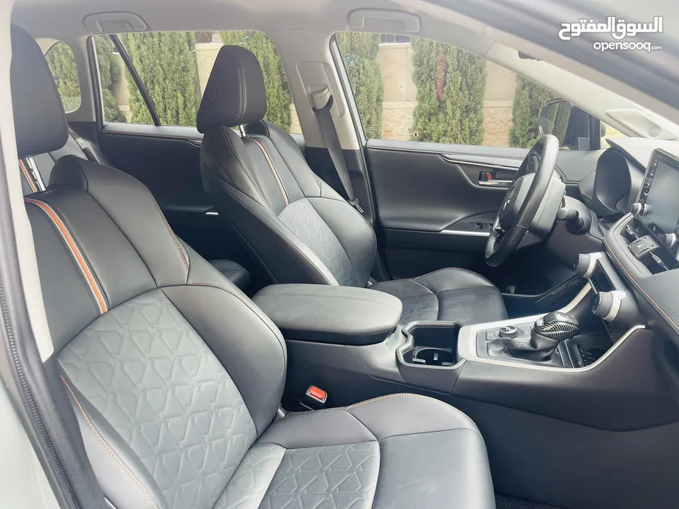 RAV4 للبيع 2022 بحالة الوكالة