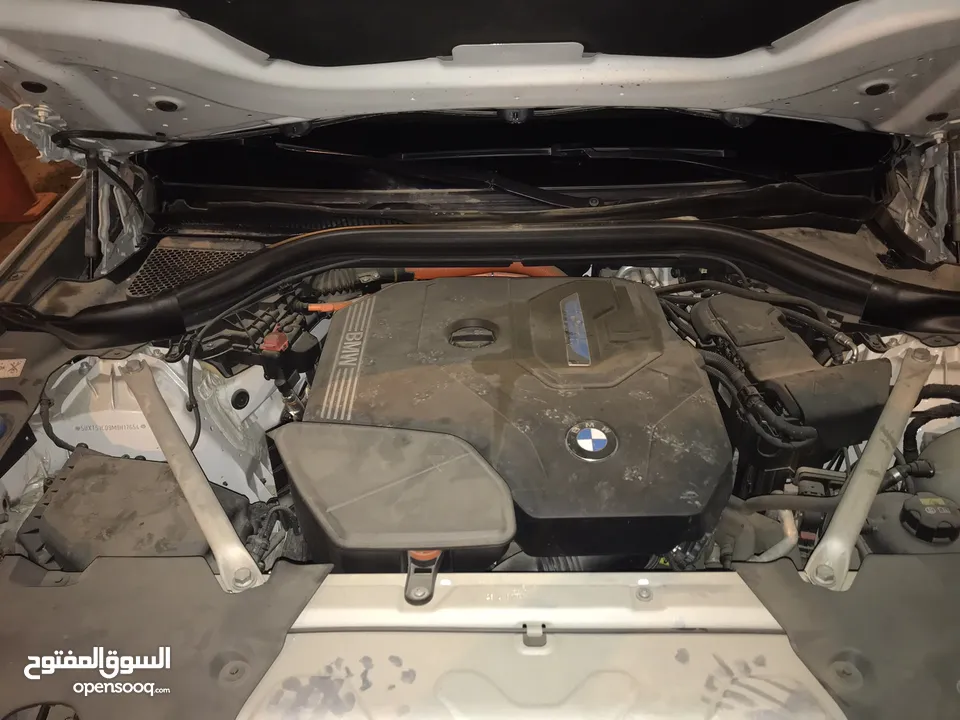 السلام عليكم للبيع BMW X3 hibred 2021 وارد امريكي