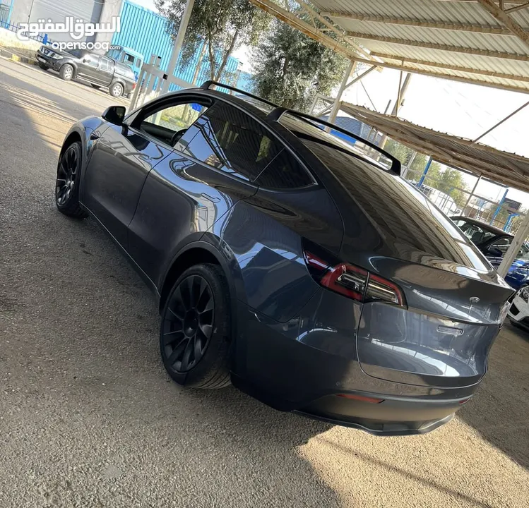 Tesla 2021 Y long range