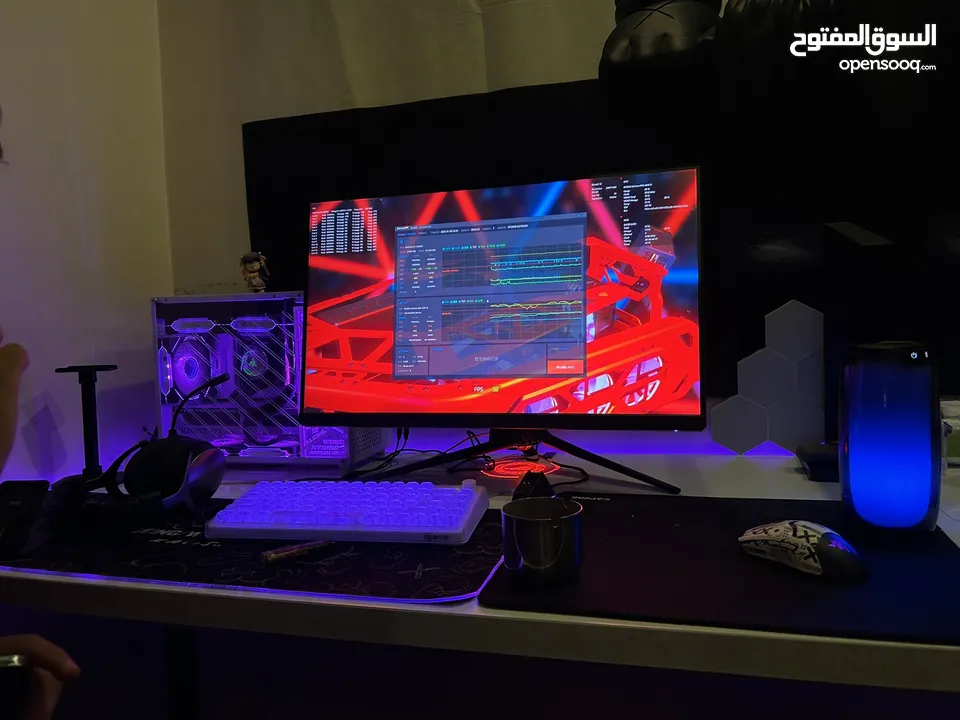 شاشة ASUS ROG STRIX XG279Q 27 إنش  من أقوى الشاشات بدقة فائقة استخدام سنة يوجد كفالة مصنعية الشاشة ن