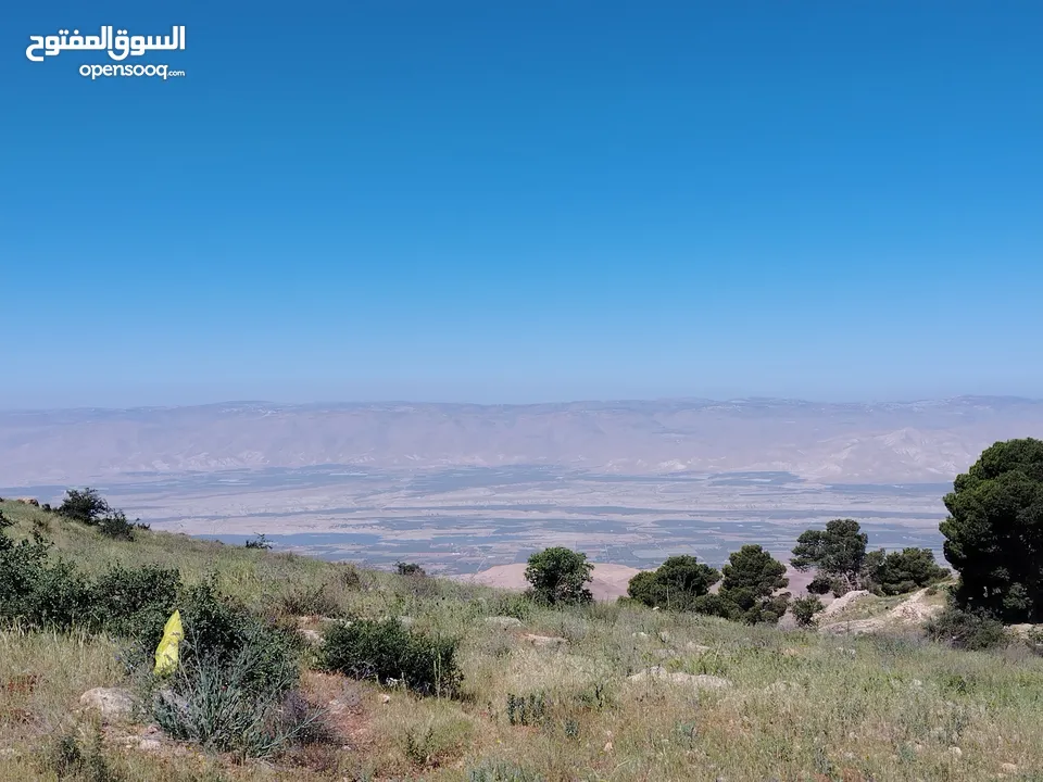 2300 م السلط المغاريب قطعة ملوكية تصلح ل فيلا او مزرعة اطلالة ع الغرب و جبال فلسطين