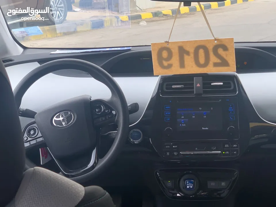 Toyota Prius 2019 For sale تويوتا بريوس للبيع