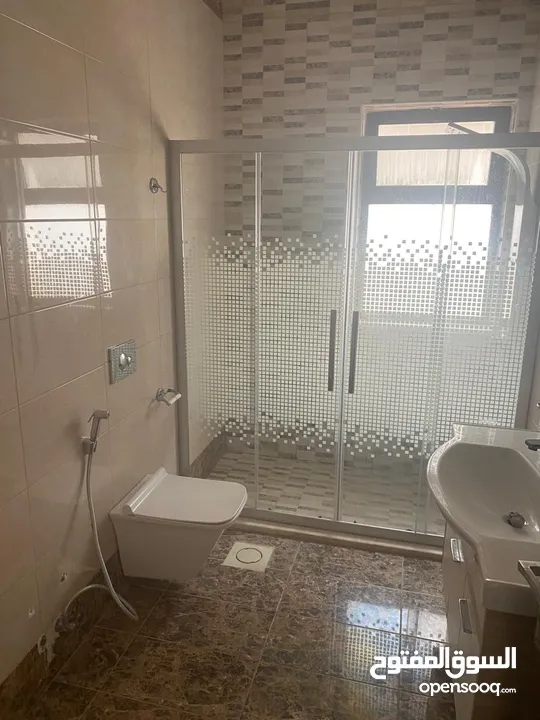 شقه فارغه ارضيه للايجار في دير غبار - REF : 14534