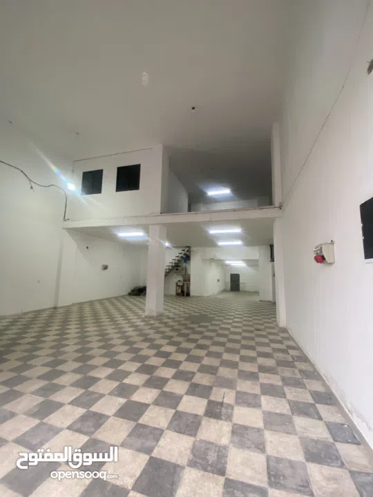 3 مخازن للايجار في تفوح