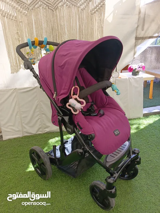عرباية أطفال ماركة Britax بحاله ممتازه