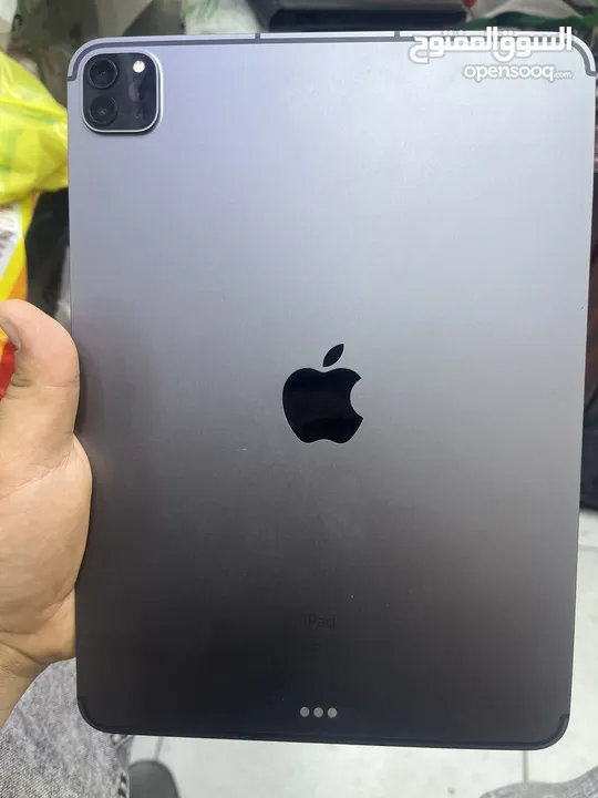Ipad pro مسكر ايكلاود