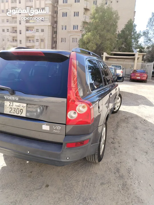 فولفو Xc90 بحالة ممتازة موديل 2007