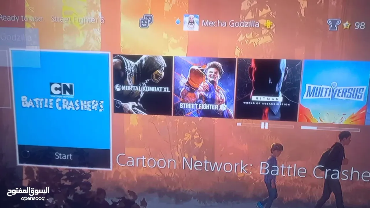 PlayStation 4 with 17+ games and 1 controller - بلاي ستيشن 4 مع أكثر من 17 لعبة ووحدة تحكم واحدة