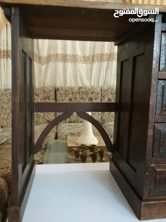 انتيك - مكتب خشب بلوط صناعه يدويه بالكامل قبل المكن والبراغي 1890 الي 1910 4 ادراج