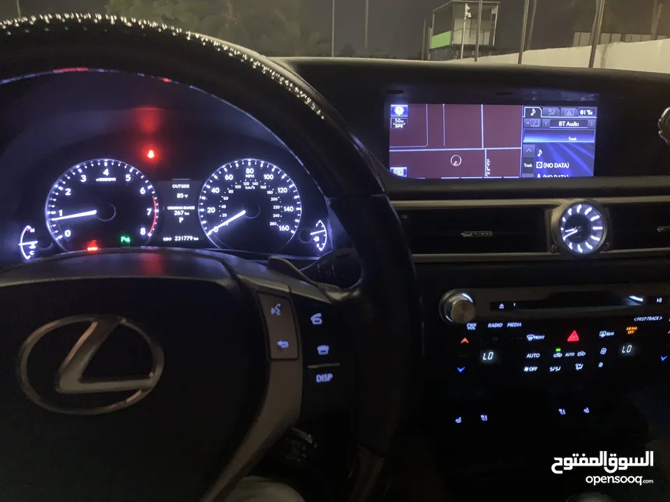 للبيع لكزس نظيف جدا Gs350