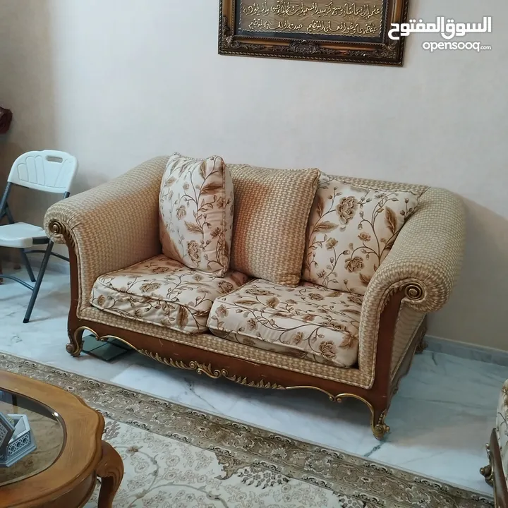 أغراض بيت للبيع