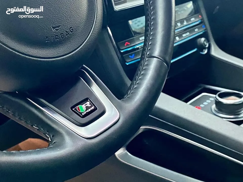 Jaguar F-Pace 2018
