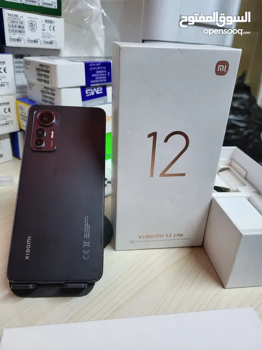 مستعمل شاومي Not 12 leit 5G رام 16 جيجا 256 أغراضة والكرتونه الأصلية متوفر توصيل