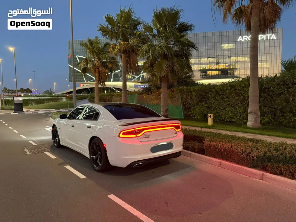 دودج تشارجر R/T plus  للبيع