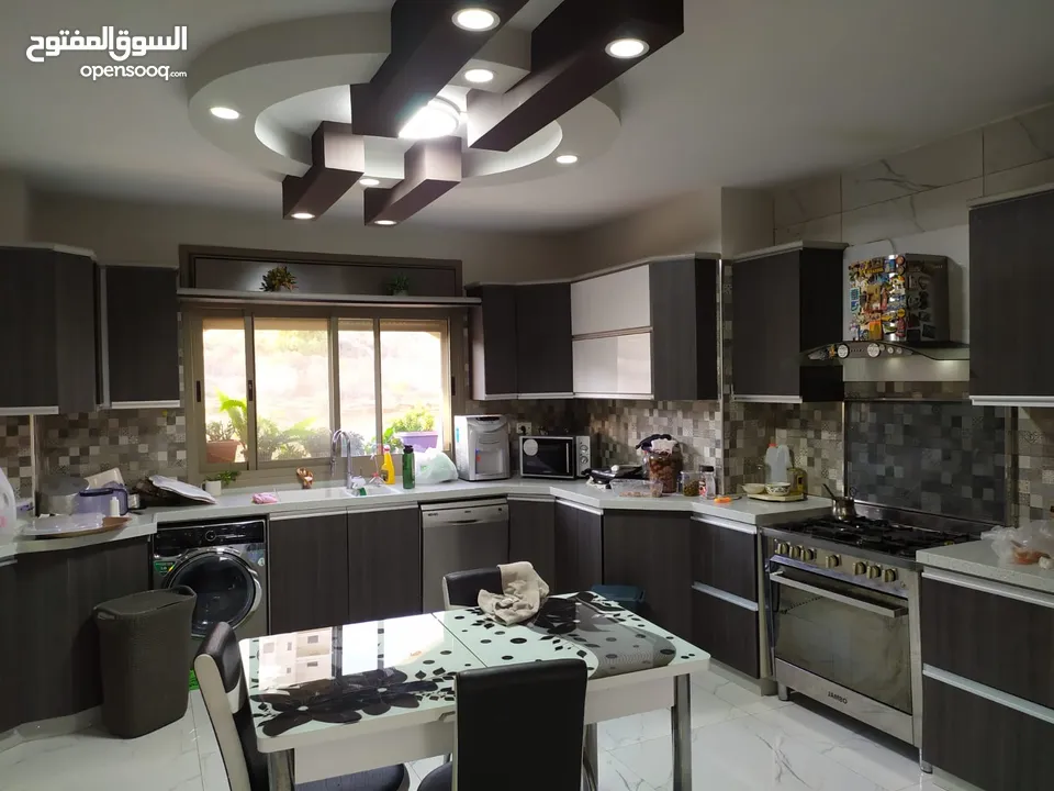 شقة فاخرة للبيع في ارقى احياء رام الله