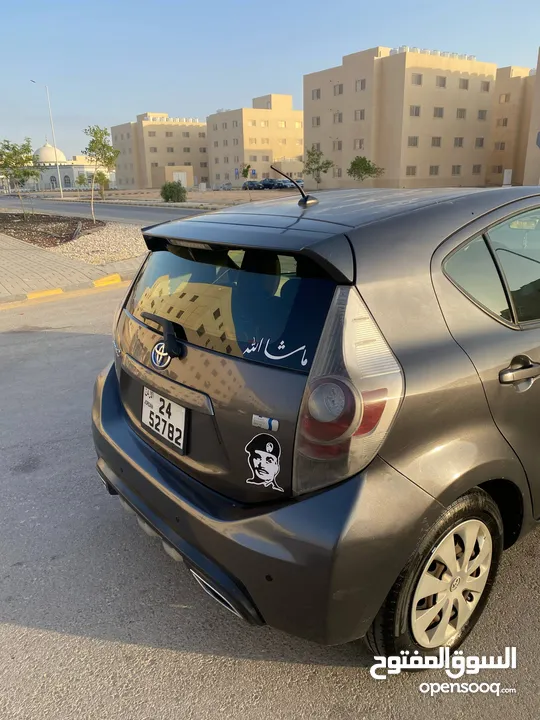 بريوس c 2013