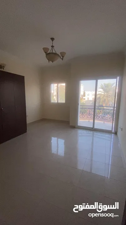 6Me28-Fabulous 5BHK Villa for rent in Qurm, Al Sarooj Street