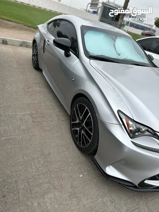 لكزس RC350 (F Sport)