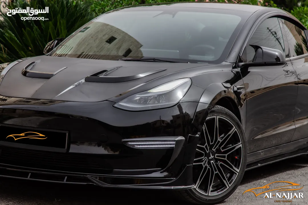 Tesla Model 3 2023 Standard plus   السيارة مميزة جدا و قطعت مسافة 7,000 كيلو متر فقط فقط